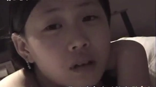 私拍JK服漂亮学生妹宾馆被中年富豪爆操