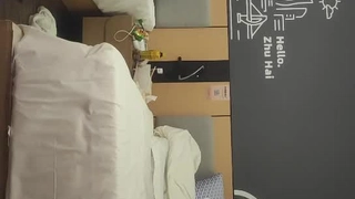 【国产自拍直播】网红美女软萌萝莉小仙新年首作-白猫咪的呻吟