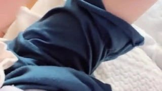 少女给继兄口交以避免被发现 - 我的荡妇妹妹