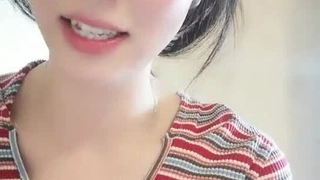 Caprice：色情拉伸与性感