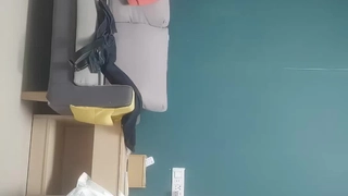 双刺演员表黄色战袍，美乳学妹浴缸湿身诱惑