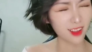 2022-4-29【锤子丶探花】酒店约操极品美女，太骚了再来一炮，喜欢骑脸舔逼，操的美女啊啊大声浪叫