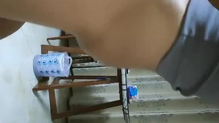 小胸部的业余青少年给最好的口交